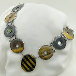 Bijzonder collier tijgeroog en onyx